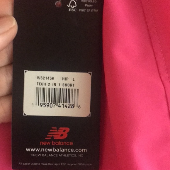 New Balance 2-in-1 Athletic Shorts, NWT! - Picture 6 of 8